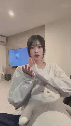 那由多のTikTok投稿