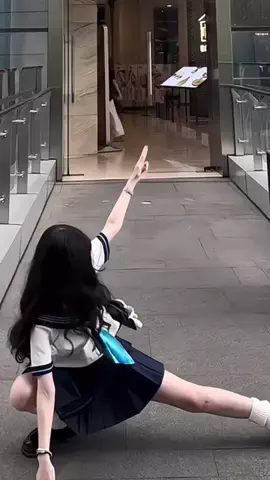 sanaのTikTok投稿
