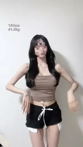 るなのTikTok投稿