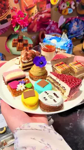 ぎゃらぴかのTikTok投稿