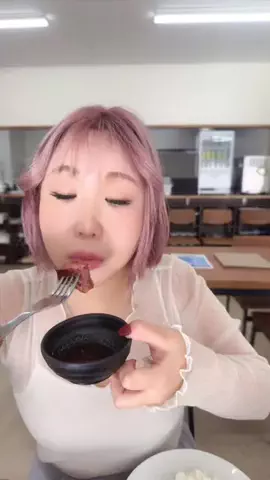 りぃこちゃんねる❣️のTikTok投稿
