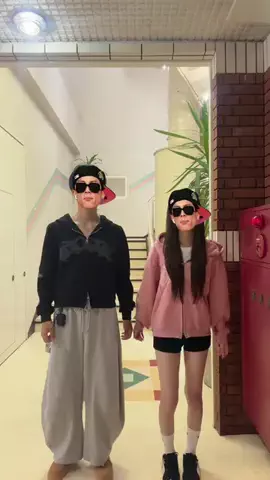 束感まつ毛のTikTok投稿