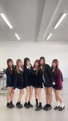 莉央のTikTok投稿