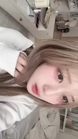 せれびぃのTikTok投稿