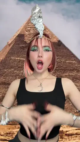 J U L I AのTikTok投稿