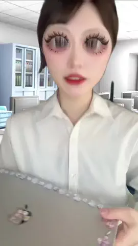 ぽぽちゃんは社会人のTikTok投稿
