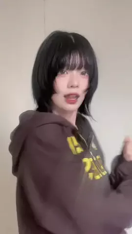 ヒナのTikTok投稿