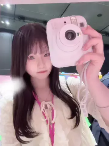 めりん merin 【毎日投稿】のTikTok PR投稿：これでみんなとチェキ会したい*ˊᵕˋ* #instax #instaxmini13 #pr…