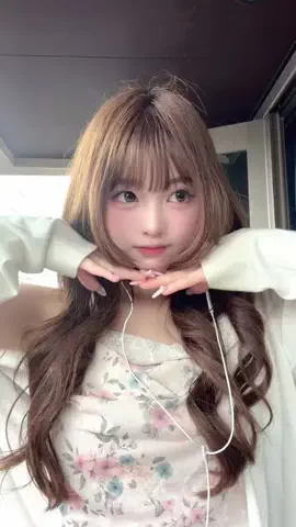 らぶのTikTok投稿