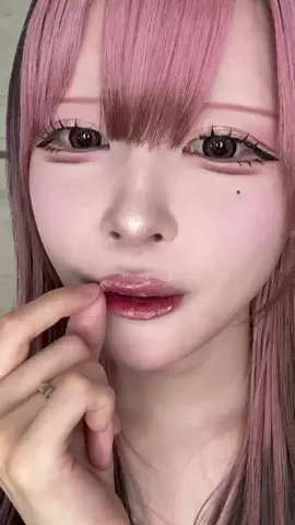 ハウスダスト@メイクヲタクのTikTok投稿