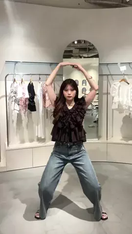 れいのTikTok投稿