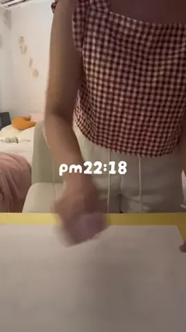 つきのTikTok投稿
