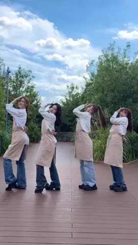 バ先の女子4人で踊ってみた。 / BaSaki FourのTikTok投稿