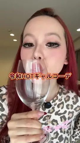 J U L I AのTikTok投稿