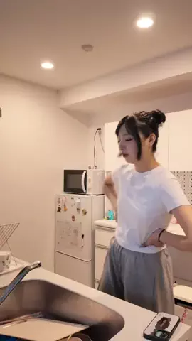 ともりな🦋🍀のTikTok投稿