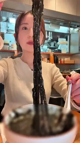うに子 東京のITベンチャーOLのTikTok投稿