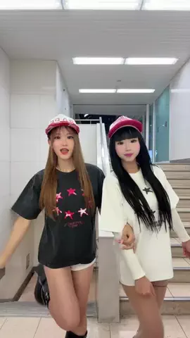 岸本花音のTikTok投稿