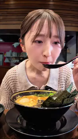 うに子 東京のITベンチャーOLのTikTok投稿