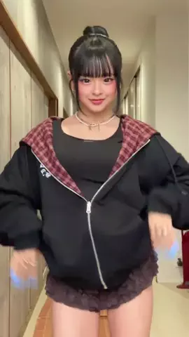 あまねのTikTok投稿