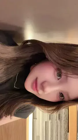 空のTikTok投稿