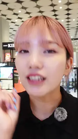 @cosme美容部員のTikTok投稿