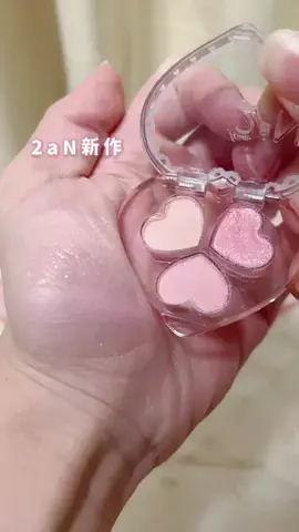 𝐼𝑅𝑂𝐻𝐴│メイク好き美容学生のTikTok投稿