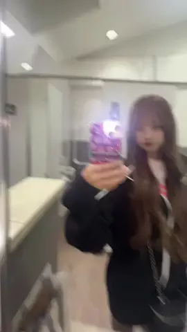 美里愛のTikTok投稿