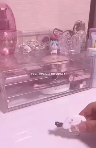 もにのTikTok投稿