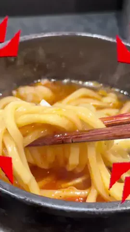 よっしぃ旅グルメのTikTok投稿