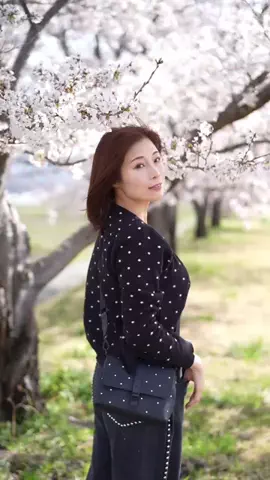 花村映実🌼オトナのグラビアモデル🌼のTikTok投稿