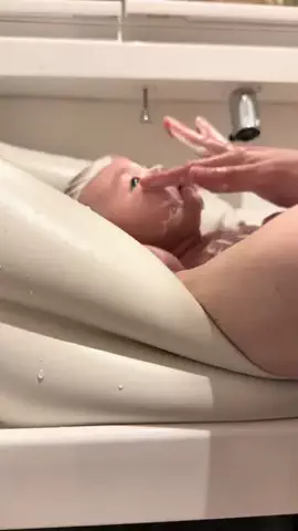 おしゃべりえみりちゃん🐥💛のTikTok投稿