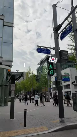 マユみのTikTok投稿