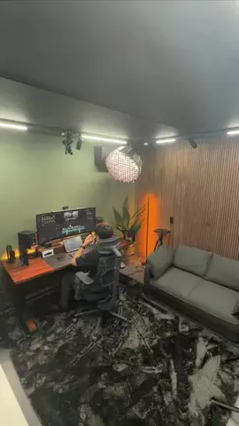 たか/お部屋づくりとガジェットのTikTok投稿