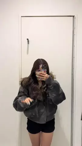 リ コのTikTok投稿