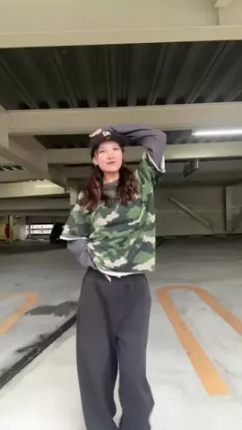 せーらのTikTok投稿