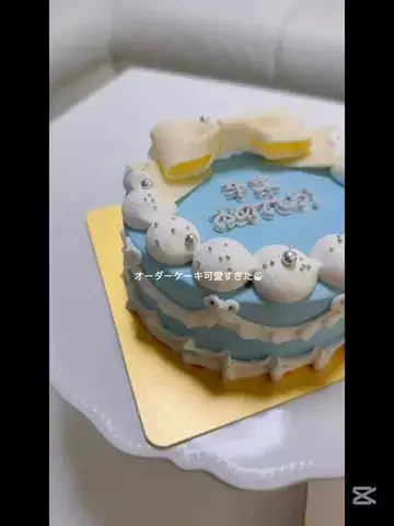 AkieのTikTok PR投稿：卒業おめでとうケーキはブルーホワイト🩵🤍みんなおめ…