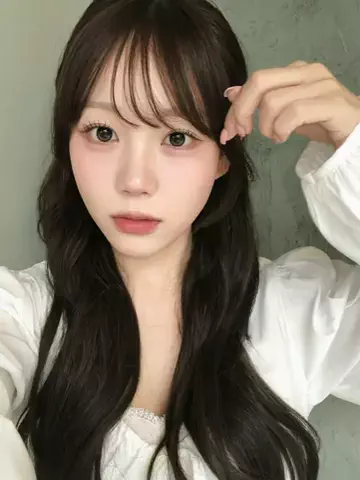愛莉のTikTok投稿