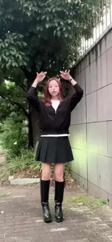 ミンディ三姉妹のTikTok投稿