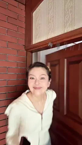 中野ちさとのTikTok投稿