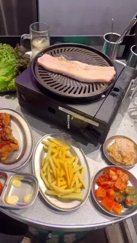 なつみ｜関西韓国グルメ🇰🇷のTikTok投稿