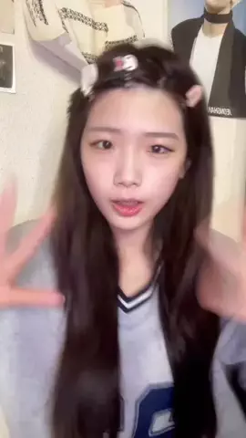 りなのTikTok投稿