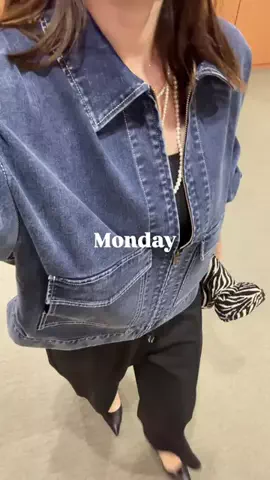 べちか｜166cm大人カジュアルのTikTok PR投稿：ZOZOTOWNでジェナ【ラメフェザーニット】と検索🔍 ⁡ ⁡ #1…