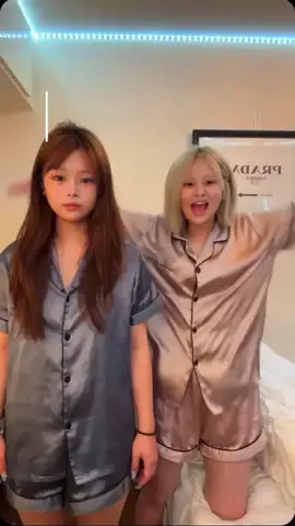 ハニミニのTikTok PR投稿：【大騒ぎ双子・夏でも崩れない毎日メイク💄💙🩷】#PR #…