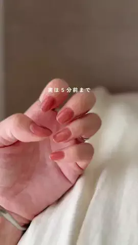 りこ⌇100均で簡単セルフネイルのTikTok投稿