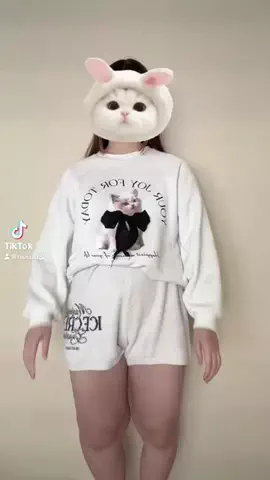 りさのTikTok投稿