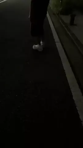 繋いだ手からのTikTok投稿