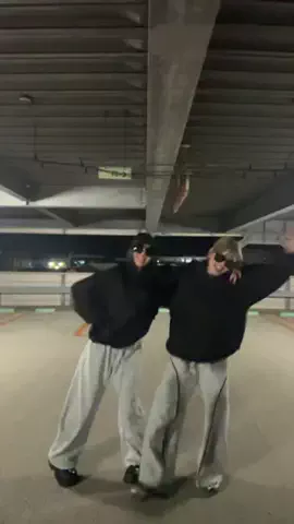 0歳のシンクロのTikTok PR投稿：今日はさやの誕生日!!!!お祝いコメント待ってます!! #PR #mo…