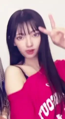 ミレイちゃんのTikTok投稿