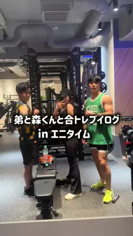 ひなのTikTok投稿