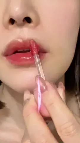 MomokoのTikTok投稿